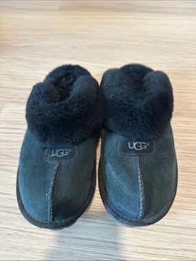 UGG Women’s Black Suede Shearling Cuff Slippers
